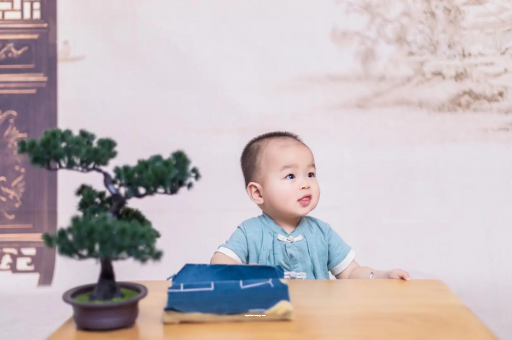 慈利八个月宝宝可以吃盐吗 慈利八个月宝宝可以吃盐吗